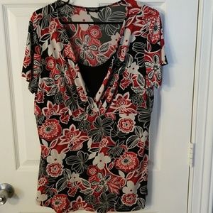 Flowered Pull-Over Top